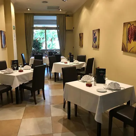 Montera Plaza Hotel
