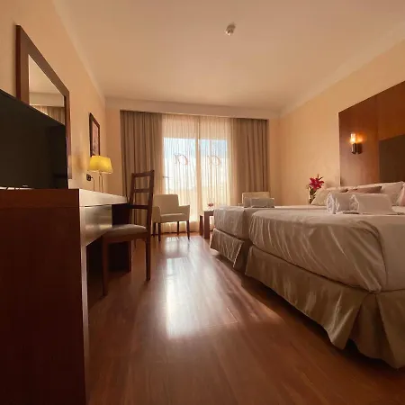 Montera Plaza Hotel Los Barrios