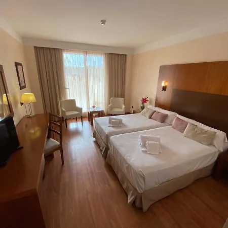 Montera Plaza Hotel Los Barrios