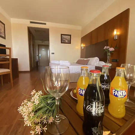 Hotel Montera Plaza Los Barrios