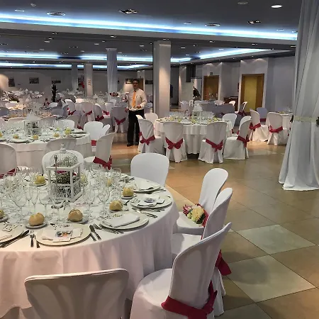 Montera Plaza Hotel Los Barrios