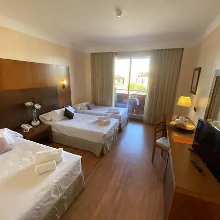 Montera Plaza Hotel Los Barrios
